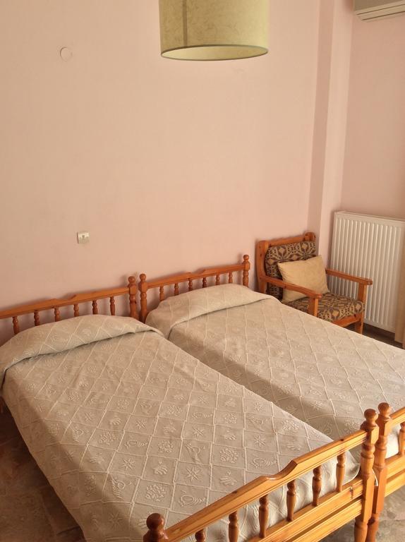 Apartments Rania Tolón Chambre photo