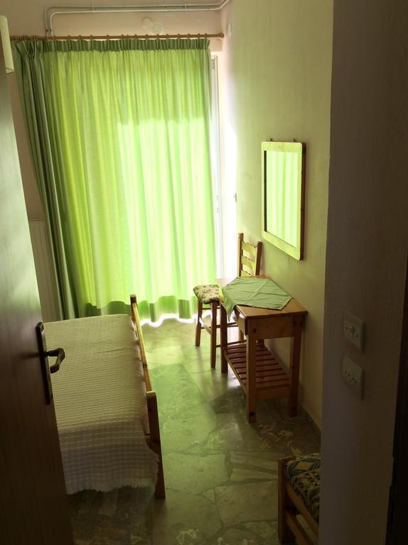 Apartments Rania Tolón Chambre photo