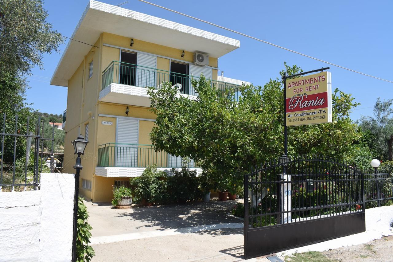 Apartments Rania Tolón Extérieur photo