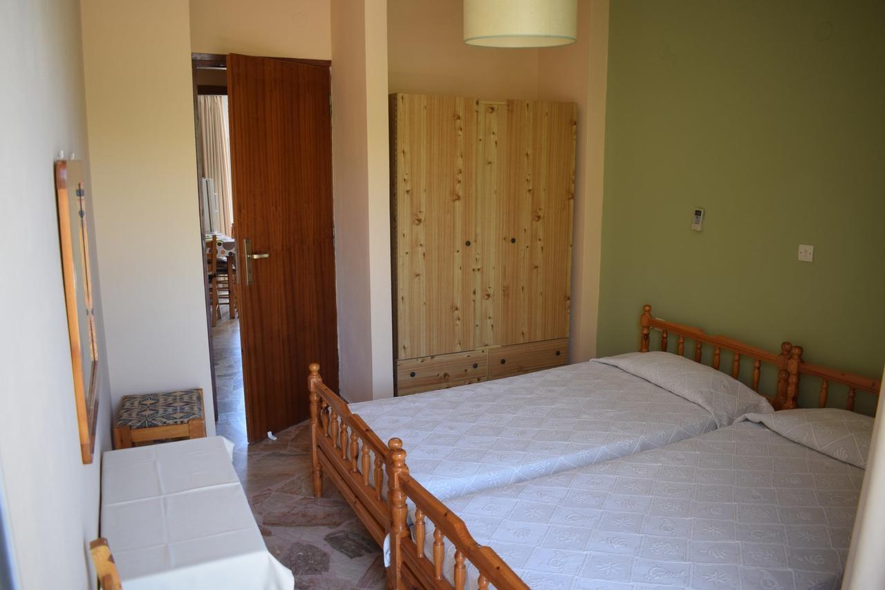 Apartments Rania Tolón Extérieur photo